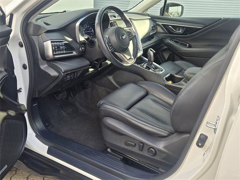 Used 2021 Subaru Outback Limited image 15
