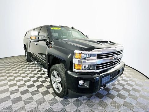 Used 2017 Chevrolet Silverado 2500 High Country w/ Duramax Plus Package image 3