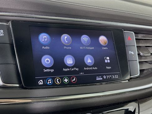 Used 2020 Buick Enclave Essence w/ LPO, Luxury Package image 21