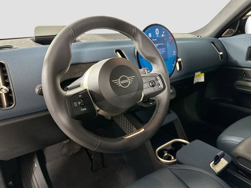 Certified 2025 MINI Cooper Countryman S image 11