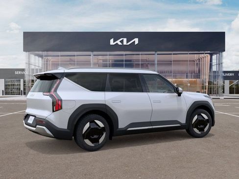New 2026 Kia EV9 Wind AWD/4WD image 5