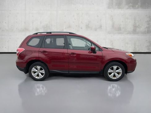 Used 2016 Subaru Forester 2.5i Premium w/ All-Weather Package image 4