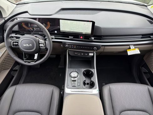 New 2026 Kia Carnival LXS image 13