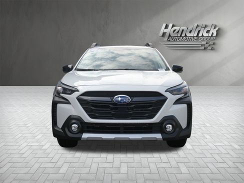 Certified 2025 Subaru Outback Limited image 3