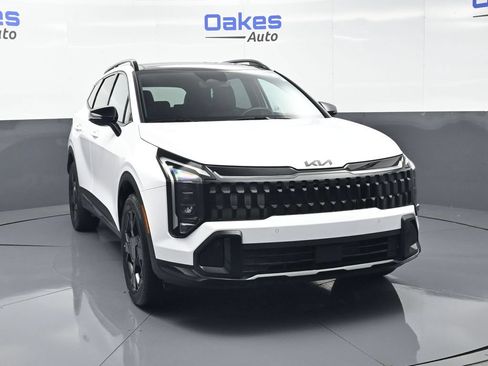 Certified 2026 Kia Sportage X-Line w/ X-Line Premium Package AWD/4WD image 3