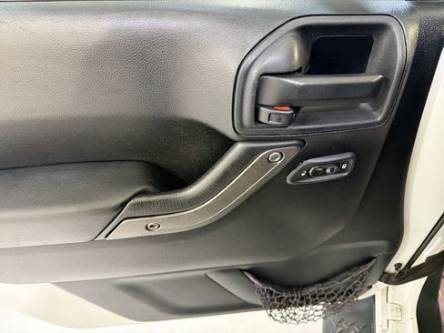 Used 2013 Jeep Wrangler Unlimited Sport AWD/4WD image 12