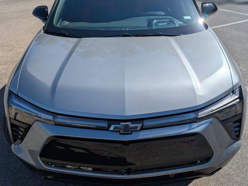 Used 2025 Chevrolet Blazer EV RS FWD image 12