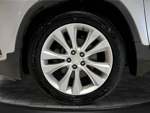 Used 2017 Chevrolet Trax Premier FWD image 34