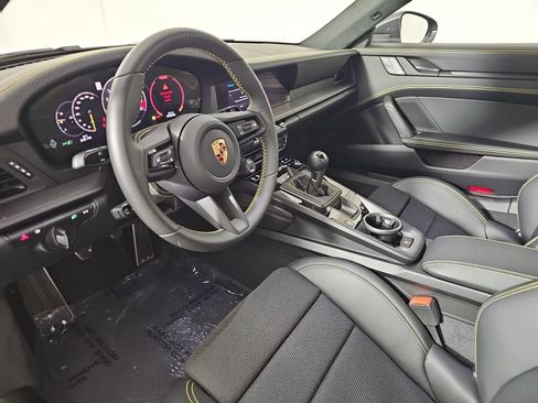 Used 2025 Porsche 911 GT3 RWD image 14