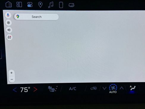 Used 2025 Chevrolet Traverse LT image 15