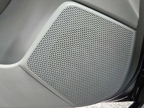Certified 2025 Kia Soul LX FWD image 22