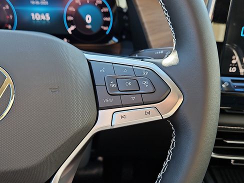 New 2026 Volkswagen Atlas SE image 19