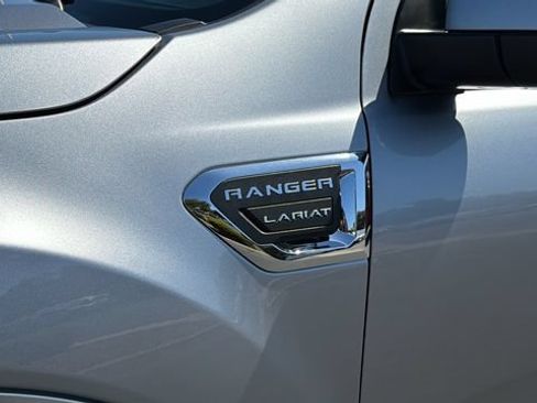 Used 2023 Ford Ranger Lariat w/ Technology Package AWD/4WD image 11