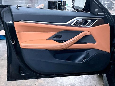 Used 2023 BMW i4 eDrive35 w/ Dynamic Handling Package image 24