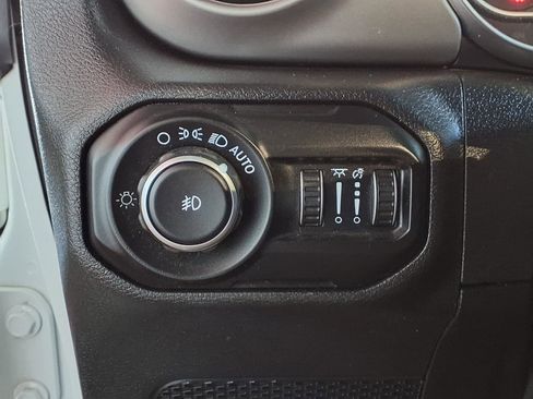 Used 2019 Jeep Wrangler Unlimited Sport S AWD/4WD image 12
