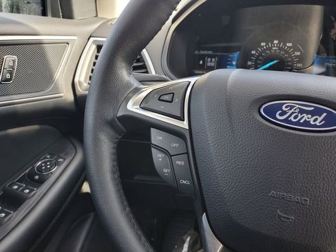 Used 2023 Ford Edge SEL image 13