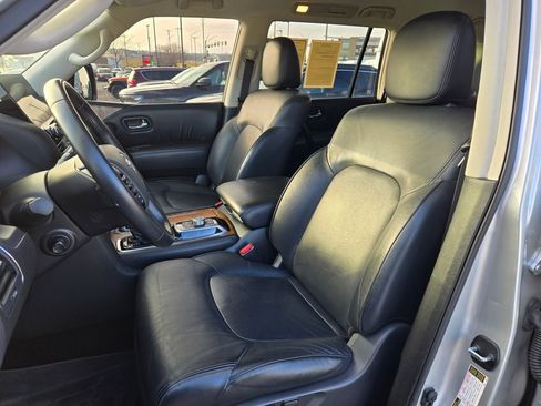 Used 2022 Nissan Armada SL w/ Captain's Chairs Package image 16