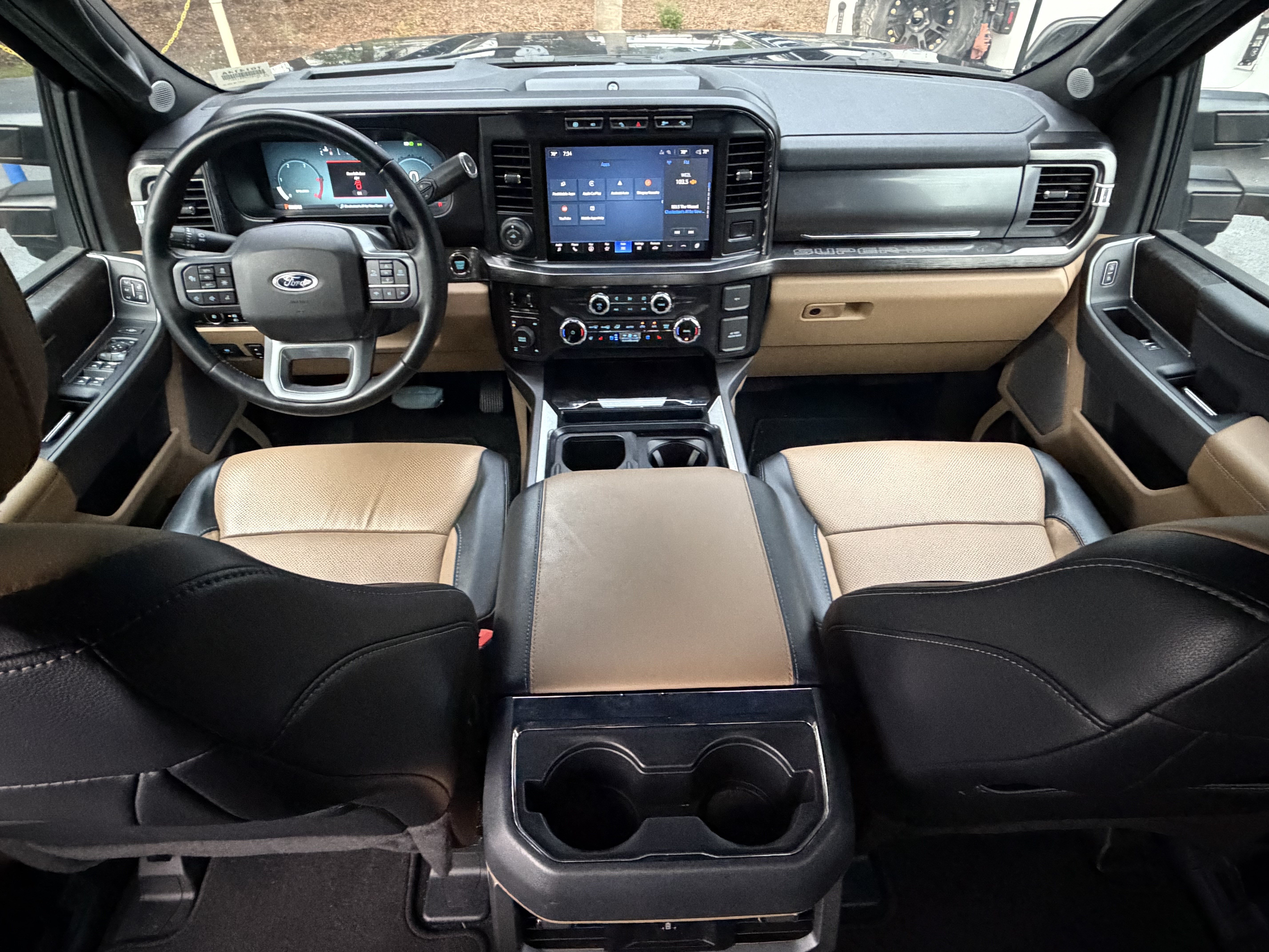 Used 2023 Ford F250 Lariat w/ Lariat Ultimate Package AWD/4WD image 35