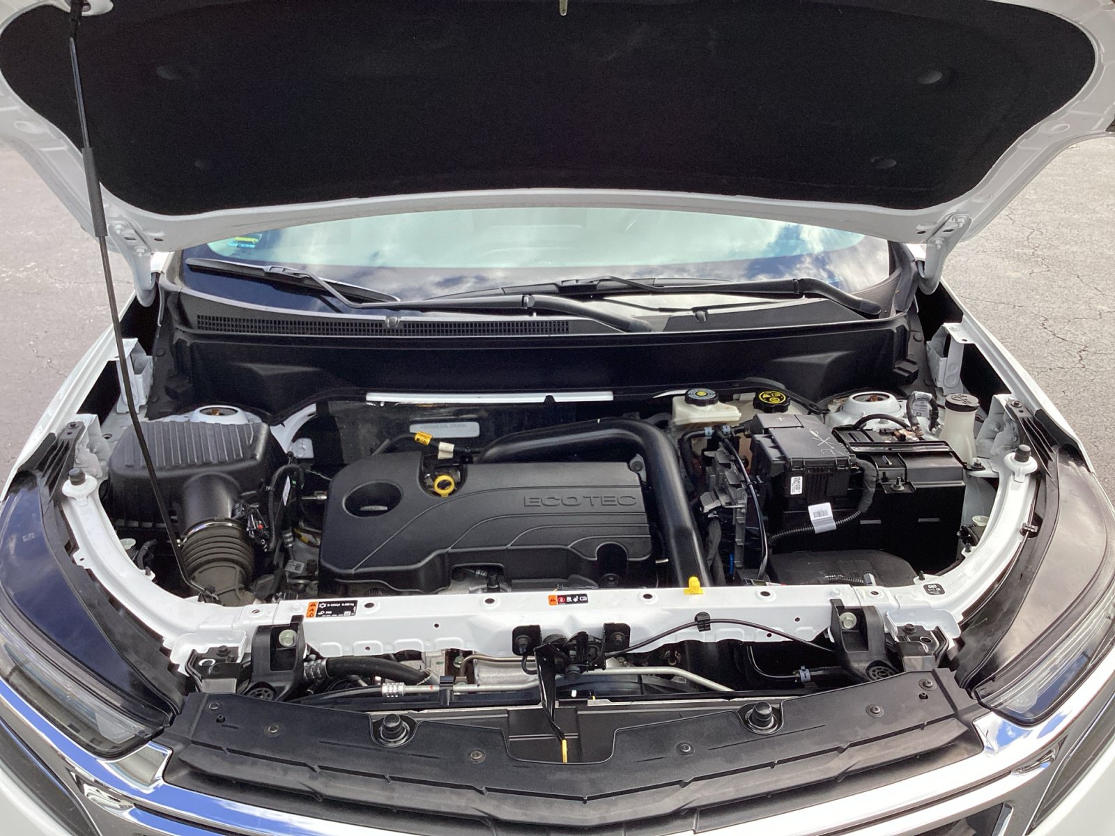 Used 2024 Chevrolet Equinox LS FWD image 25