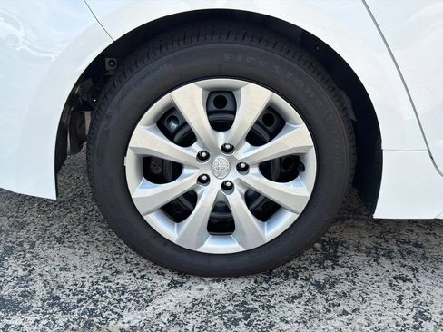 Used 2026 Toyota Corolla LE FWD image 21