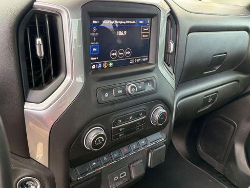Certified 2025 Chevrolet Silverado 1500 Custom w/ LPO, Dark Essentials Package RWD image 22