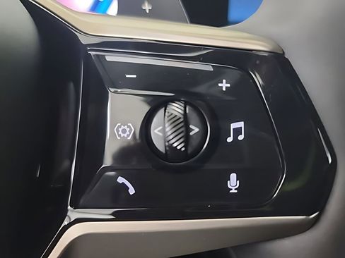 Used 2025 BMW X3 xDrive30i w/ Convenience Package image 11