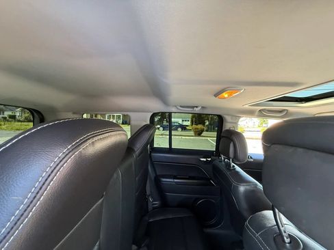 Used 2015 Jeep Patriot High Altitude FWD image 35