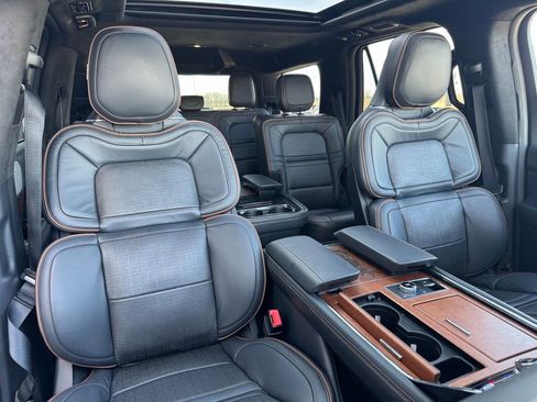 Used 2023 Lincoln Navigator Black Label image 23