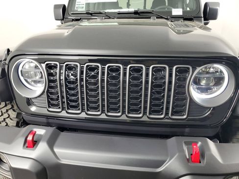 New 2026 Jeep Gladiator Rubicon w/ Safety Group AWD/4WD image 10