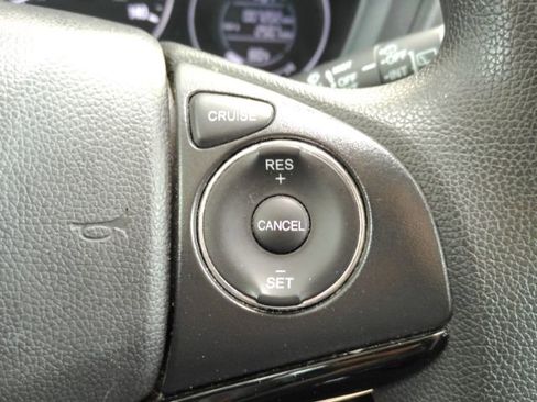 Used 2022 Honda HR-V LX image 33