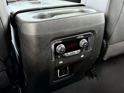 Used 2023 Chevrolet Suburban Premier RWD image 31