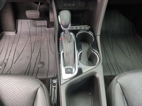 Used 2022 Buick Encore GX Essence w/ Advanced Technology Package AWD/4WD image 13