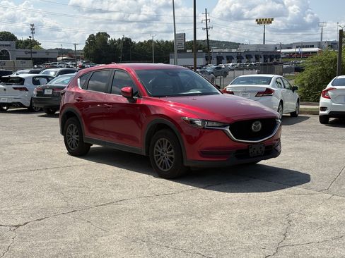 Used 2019 MAZDA CX-5 Touring FWD image 1