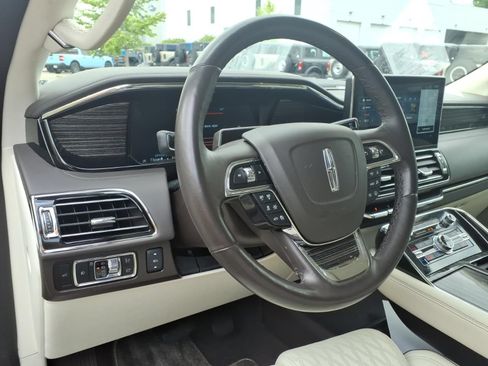 Used 2024 Lincoln Navigator Black Label AWD/4WD image 19