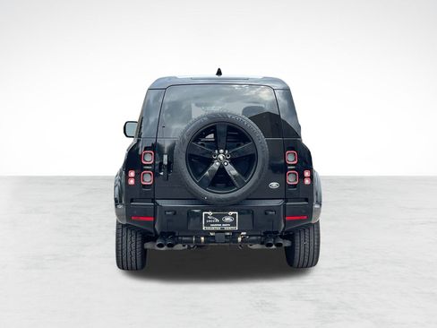 Used 2022 Land Rover Defender 90 V8 image 10