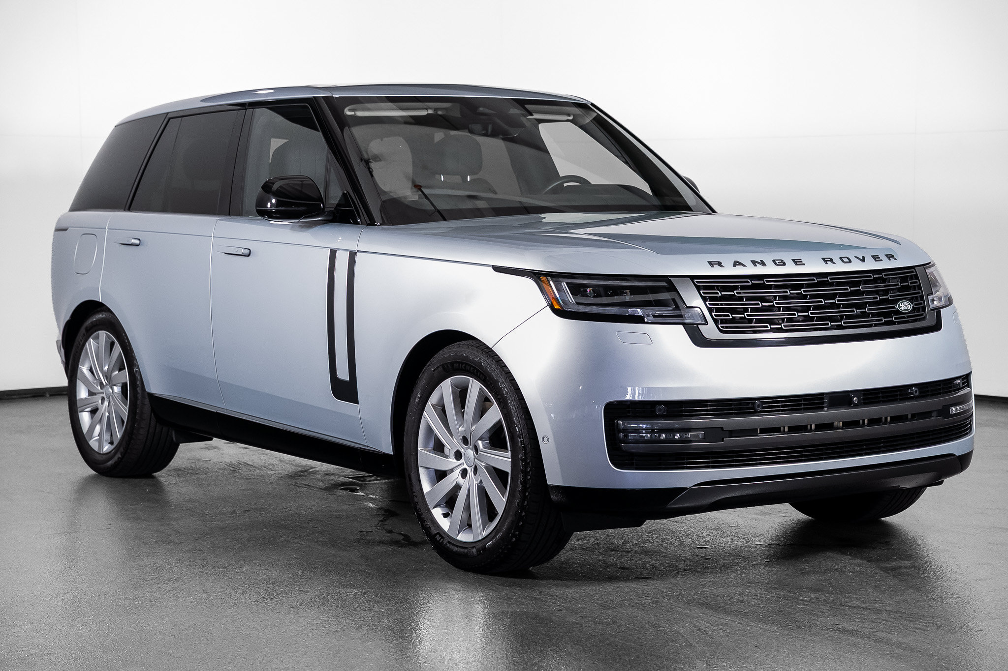 Used 2024 Land Rover Range Rover SE AWD/4WD image 33
