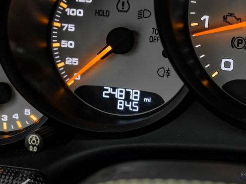 Used 2019 Porsche 911 GT2 RS w/ Weissach Package image 93