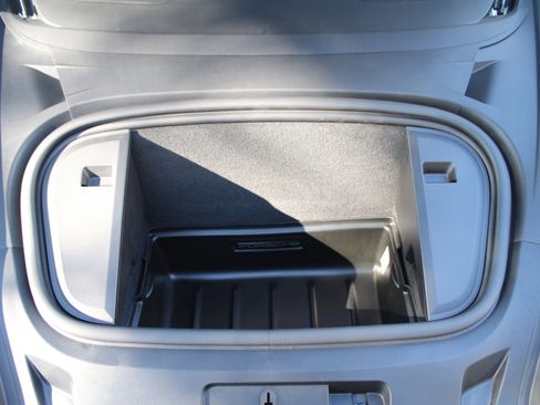 Certified 2023 Porsche Taycan 4S image 39