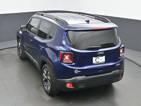 Used 2018 Jeep Renegade Latitude image 41
