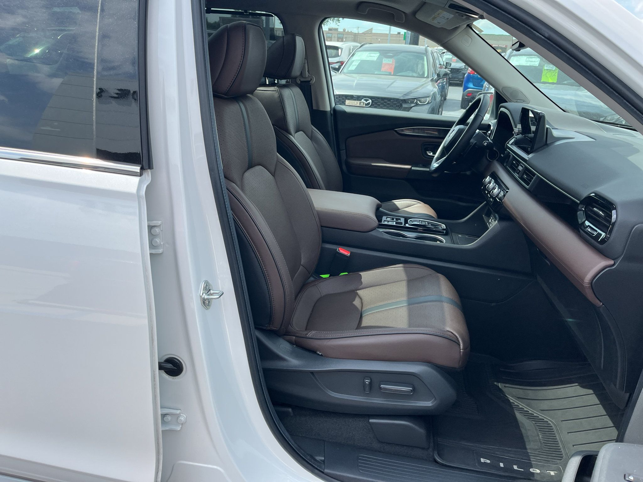 Used 2024 Honda Pilot Elite image 51