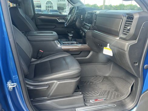 Used 2022 Chevrolet Silverado 1500 RST AWD/4WD image 15