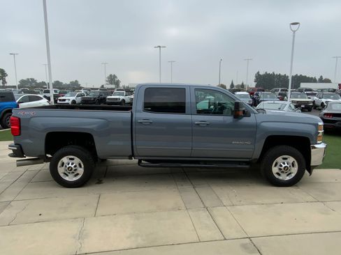 Used 2016 Chevrolet Silverado 2500 LT w/ LT Convenience Package image 8