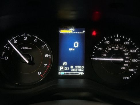 Used 2023 Subaru Crosstrek 2.0i AWD/4WD image 20