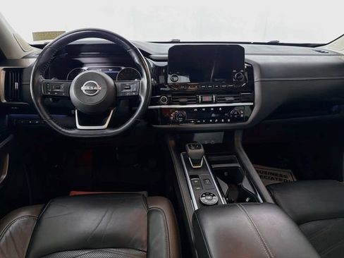 Used 2022 Nissan Pathfinder Platinum AWD/4WD image 22