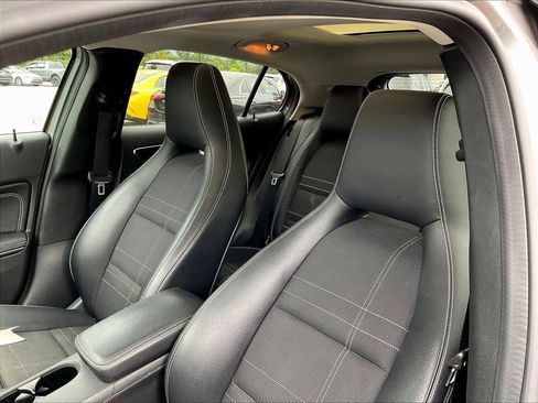 Certified 2017 Mercedes-Benz GLA 250 image 4