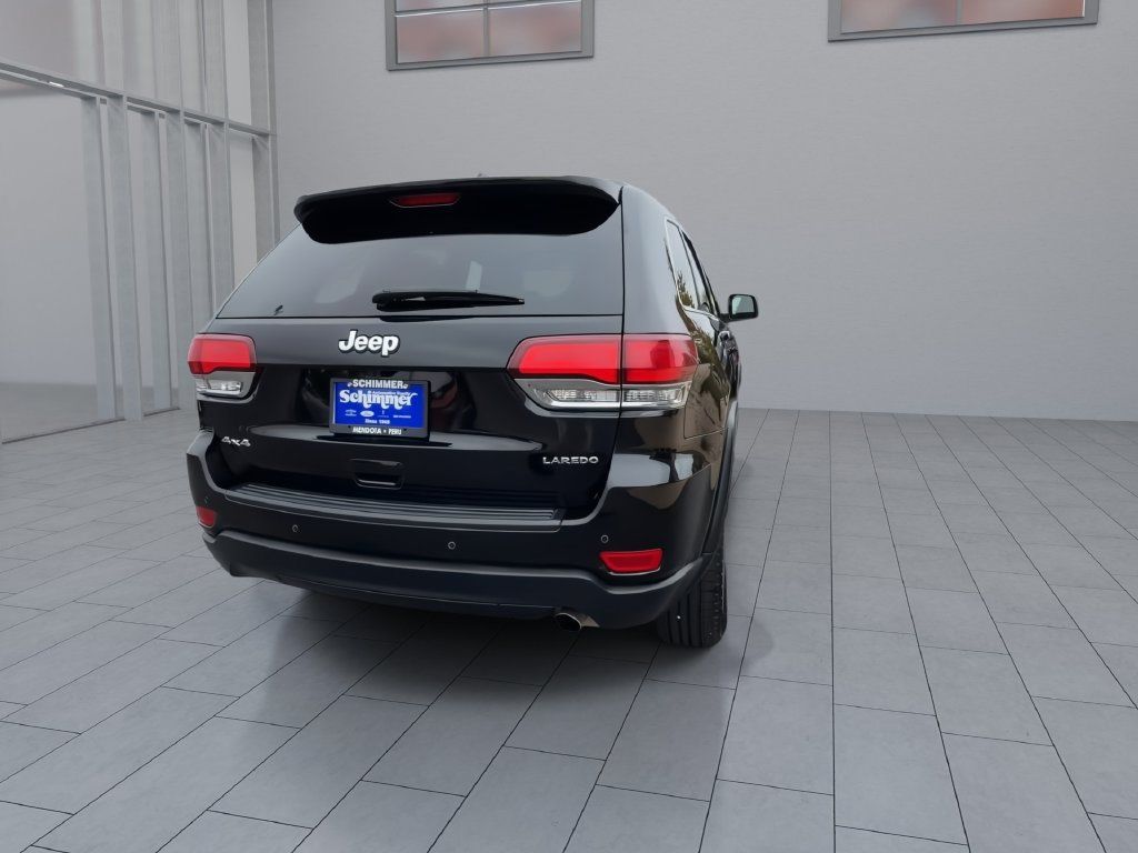 Used 2020 Jeep Grand Cherokee Laredo w/ Security & Convenience Group AWD/4WD image 7