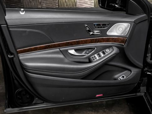Used 2014 Mercedes-Benz S 550 Sedan image 42