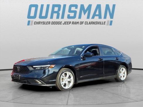 Used 2023 Honda Accord LX image 7