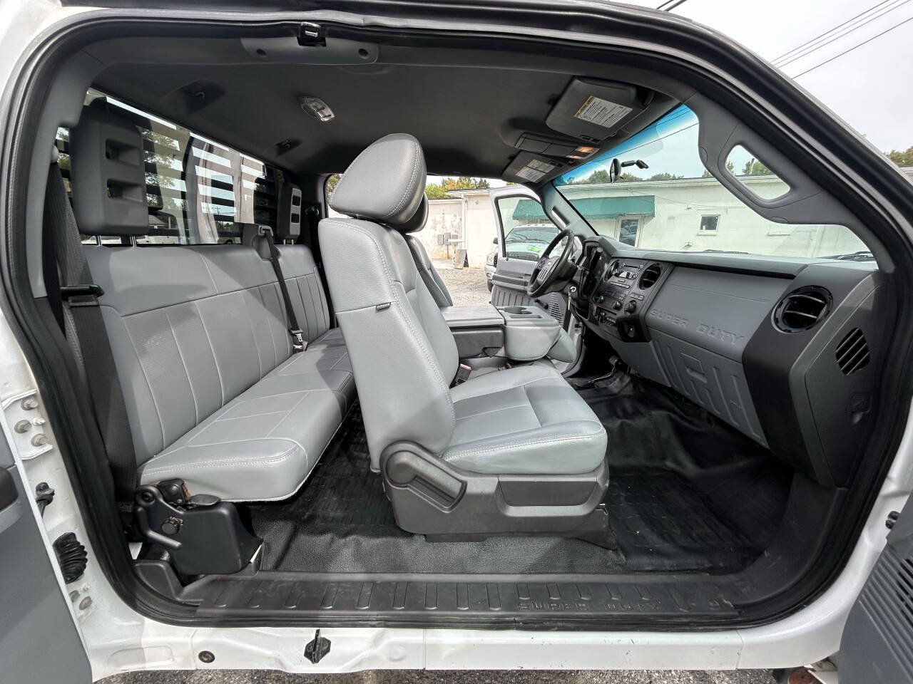 Used 2012 Ford F550 4x4 SuperCab Super Duty w/ XL Value Pkg image 22