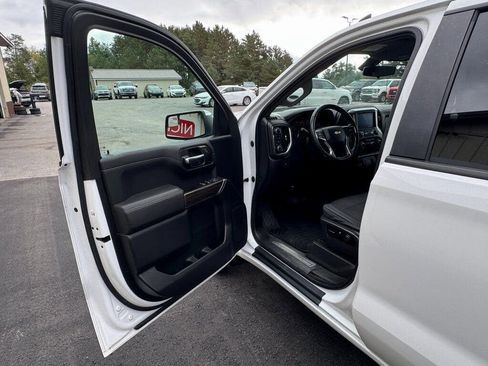 Used 2021 Chevrolet Silverado 1500 LT w/ Bed Protection Package AWD/4WD image 9